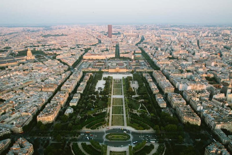 Highlights of Paris Bike Tour in English or Dutch - Practical Tips for Riding and Booking