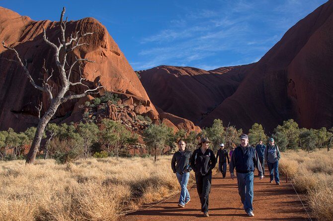 Highlights of Uluru Including Sunrise and Breakfast - What’s Included and What’s Not