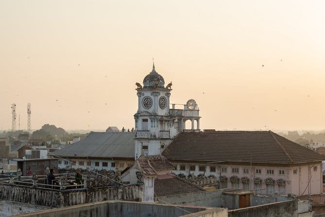 Highlights of Vadodara (Guided Half Day City Sightseeing Tour by Car) - FAQ