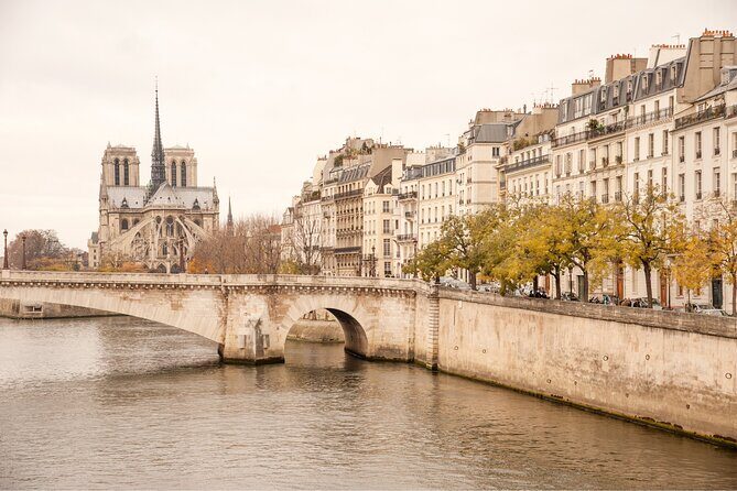 Highlights & Secrets of Paris Private Tour - Crêpes & Eiffel Tower - Frequently Asked Questions