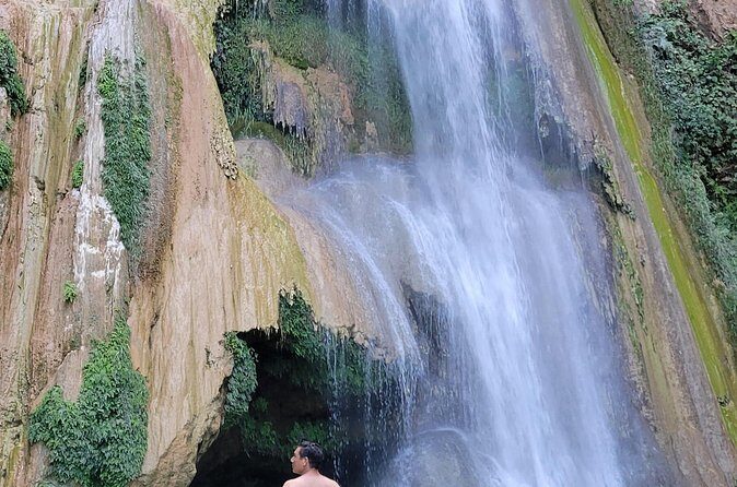 Hike in Apoala and Discover its Impressive Waterfalls - Who Should Consider This Tour?