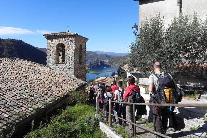 Hike Lake Castle and Good Food! - Why This Tour Is Good Value