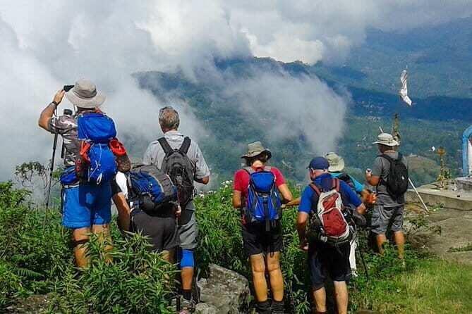Hike to Kirigalpoththa Mountain Range via Horton Plains - Key Points