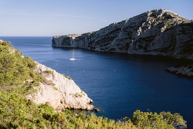 Hike to the Blue Cave Marseille with swimming and snack - Who Should Consider This Tour?