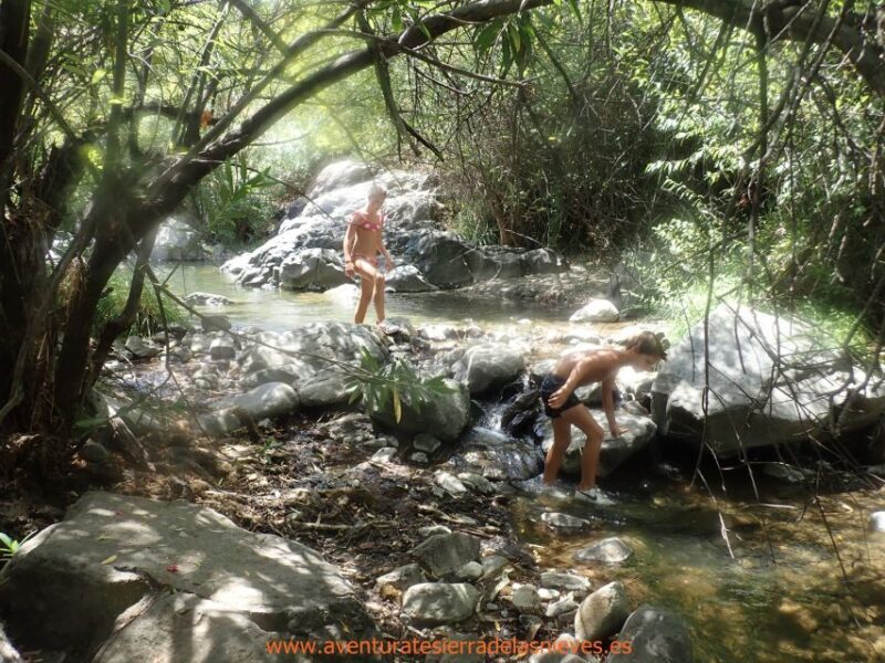 Hiking and bathing in natural pools in the National Park - Practical tips for participants