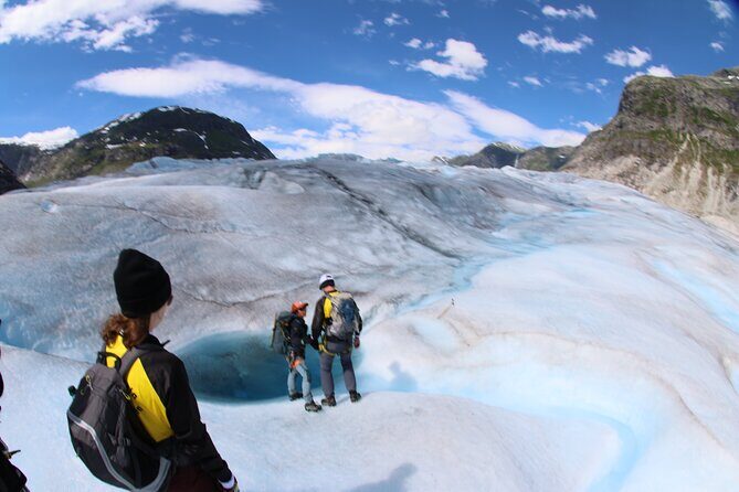 Hiking and Kayaking Experience on Tunsbergdalsbreen - Practical Details: What to Know Before You Go