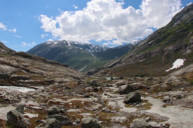 Hiking and Kayaking Experience on Tunsbergdalsbreen - FAQ