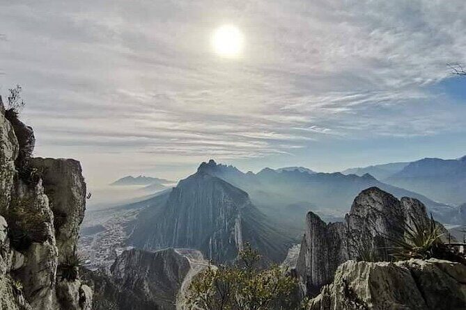 Hiking Climbing And Rappelling In The Eaglets Nest - What Do Travelers Say?