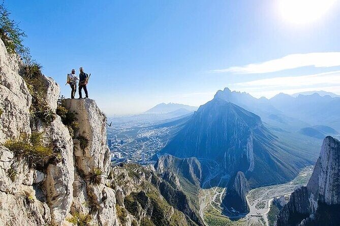 Hiking Climbing And Rappelling In The Eaglets Nest - The Sum Up