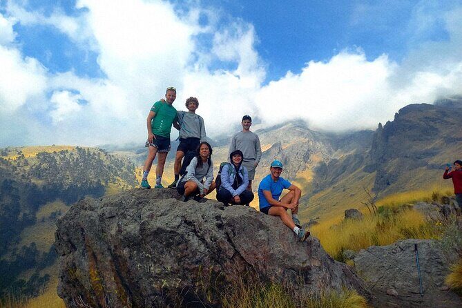 Hiking in Iztaccihuatl Volcano - Insights from the Reviews