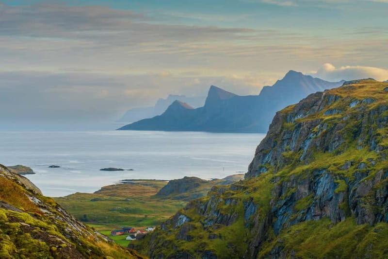"Hiking in the Lofoten Islands Guided in French" - A Deep Dive into the Experience: What to Expect from Your Guided Hike in Lofoten