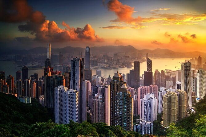 Hiking Tour at Victoria Peak - Introduction