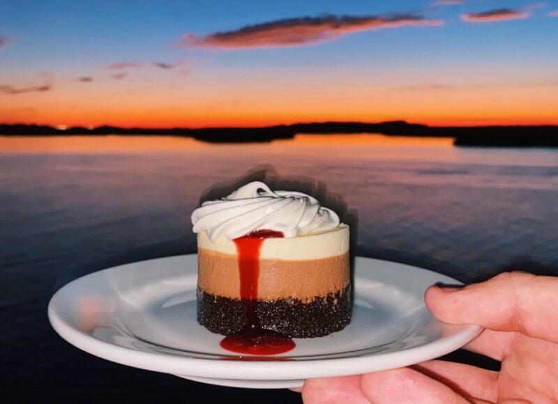 Hilton Head Island: Sunset Dinner Cruise - Key Points