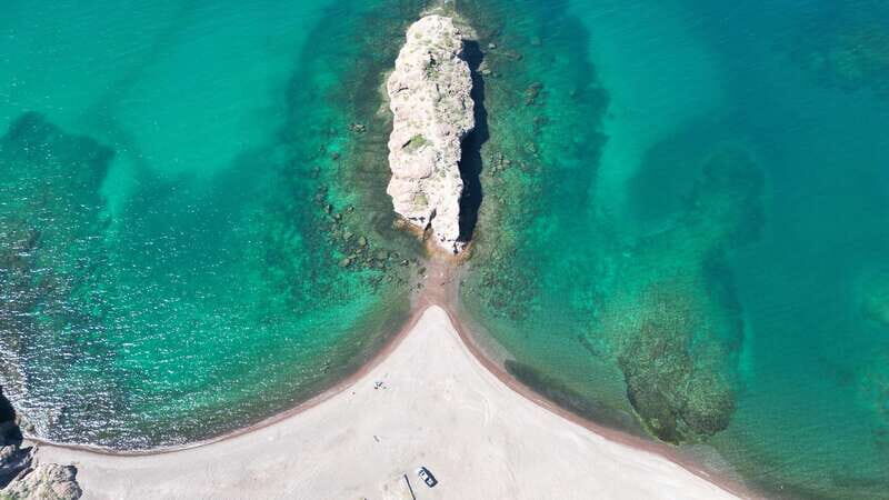 Himalaya Beach: tour of the virgin beach with crystal-clear water - The Sum Up