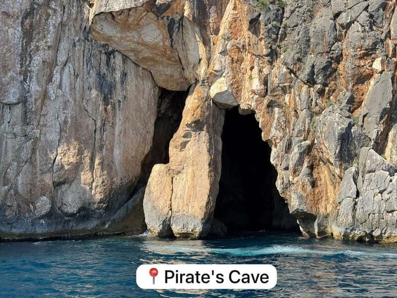 Himara:Pirate'sCaveTourwithswimstops&snorkeling(8-10persons) - Key Points