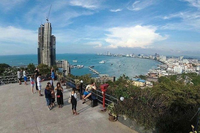 Hindu Selfie City & Temple Tours in Pattaya with Lunch(Indian, Vegetarian, Thai) - FAQs