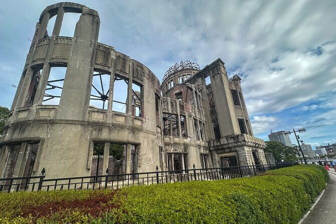 Hiroshima and Miyajima Day Trip with Itsukushima Shrine & Ferry - An In-Depth Look at the Itinerary