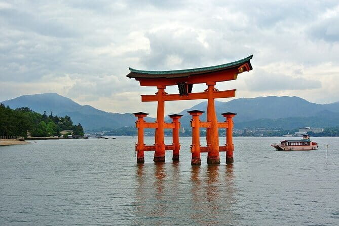Hiroshima and Miyajima Day Trip with Itsukushima Shrine & Ferry - The Sum Up