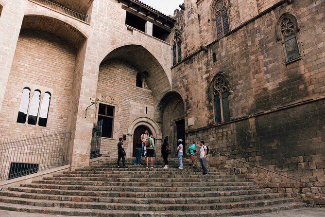 HistARy: Guided tour of the Gothic Quarter with Augmented Reality - Frequently Asked Questions