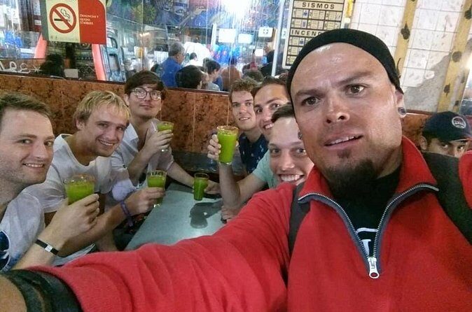 Historic Center of Mexico City History fun and more - The Modern Touch: Shopping Malls and Cultural Landmarks