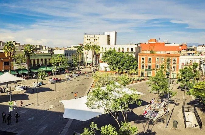 Historic Center of Mexico City Private Walking Tour - Plaza Garibaldi