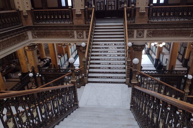 Historic center walking tour through time and space - A Deep Dive Into the Experience