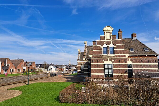 Historic Outdoor Escape in Lemmer - Who Will Love This Experience?
