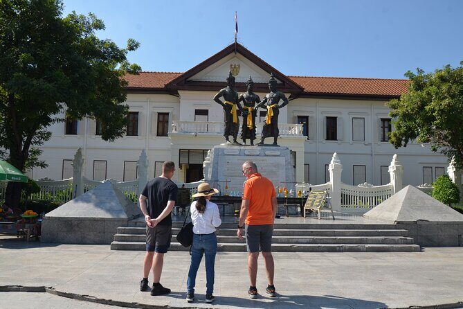 Historic Temples and City Guided Walking Tour in Chiang Mai - Practical Details and What to Expect