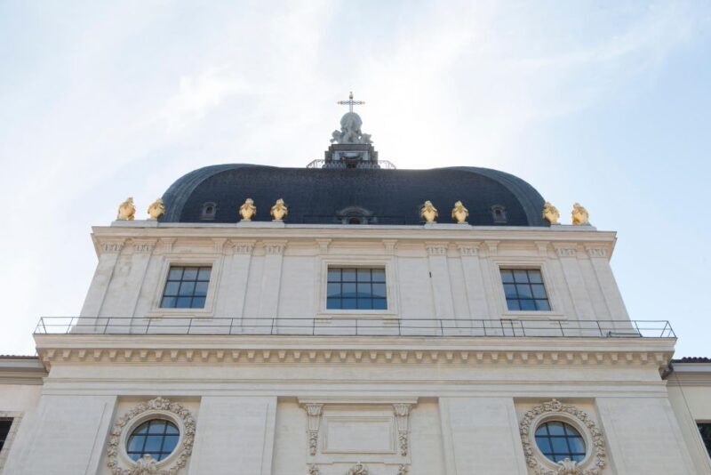 Historical and naughty tour of Lyon in french - Practical Tips for Participants