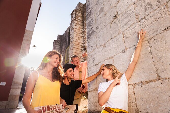 Historical Outdoor Escape Game in Lisbon "The Cryptex of Pombal" - The Sum Up
