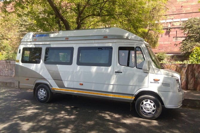 Historical same day trip Delhi to Agra by car - Practical Aspects and What to Expect