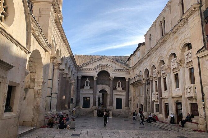History & Cultural Walking Tour of Split and Diocletian's Palace - Detailed Review of the Tour Experience