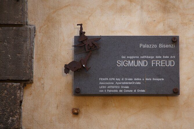 History of Freud in Orvieto - In-Depth Review of the Freud in Orvieto Tour