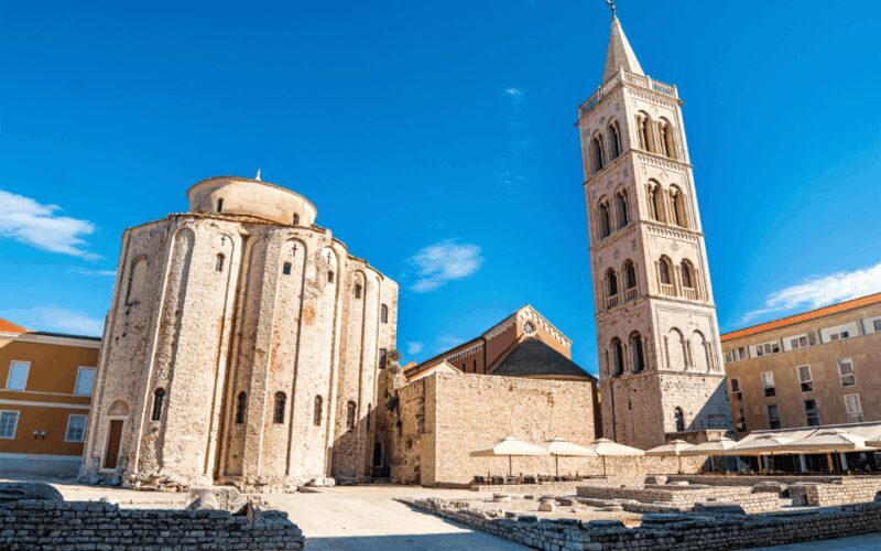 History Walking Group Tour in Old Center of Zadar - Additional Considerations