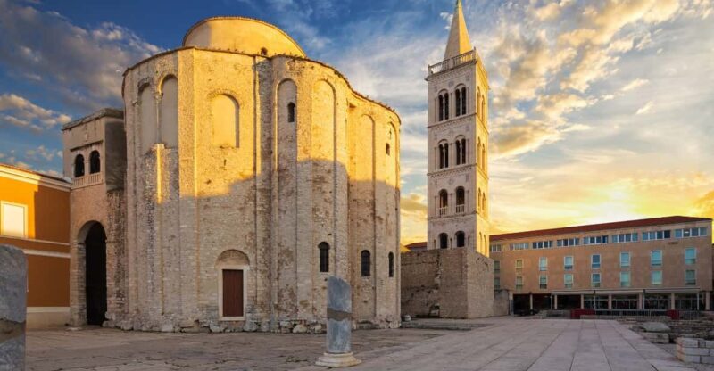 History Walking Tour in Old Center Zadar with Licenced Guide - Key Points