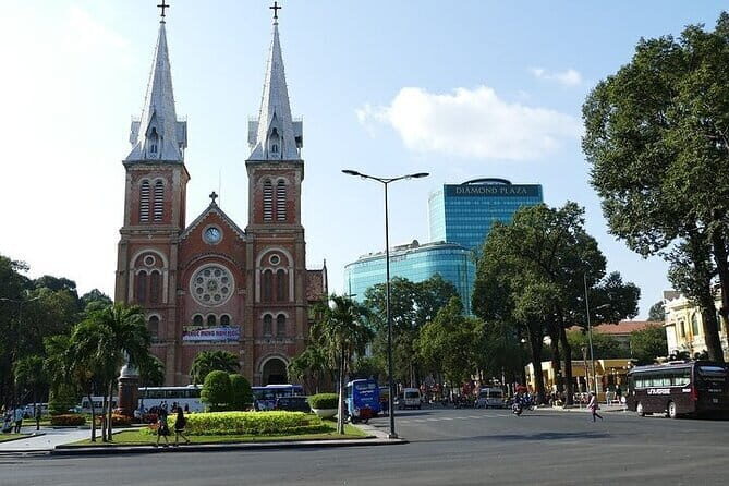 Ho Chi Minh City: Must-See Attraction Walking Tour (Private Tour) - Key Points