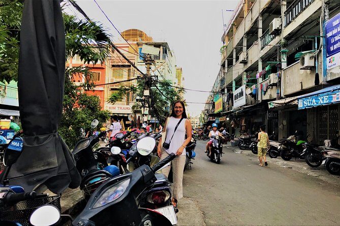 Ho Chi Minh city Street Food by scooter tour | female driver - The Sum Up