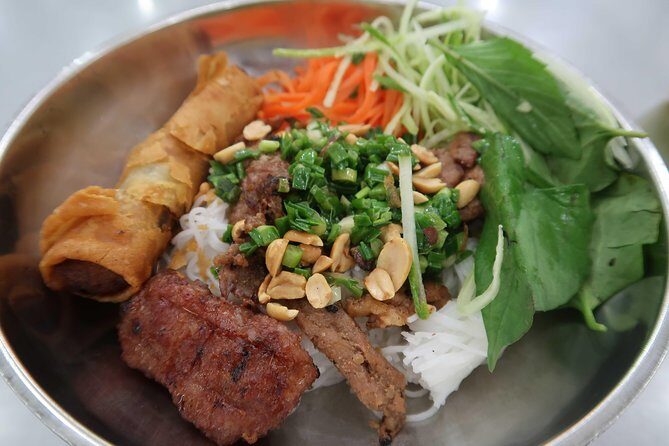 Ho Chi Minh Private Half Day Street Food Tour with Local Students - Key Points
