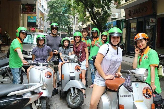 Ho Chi Minh Vespa City Tour 4,5 hours - ____________