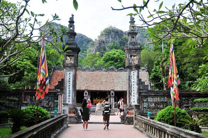 Hoa Lu Tam Coc Full Day Tour: Small Group Tour & Buffet Lunch - Final Recommendation