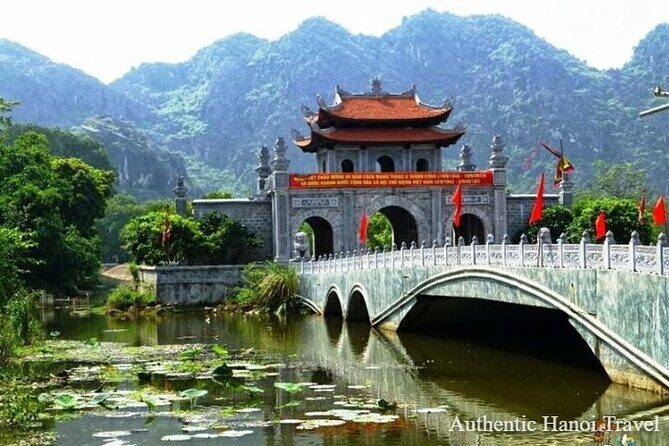 Hoa Lu Tam Coc Full Day Trip by Limousine Transfer Deluxe Group - Additional Inclusions and Considerations