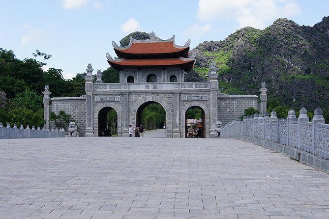 Hoa Lu -Tam Coc - Mua Cave Full Day Trip with Limousine Bus - Final Thoughts