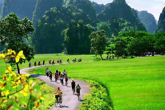 Hoa Lu - Tam Coc - Mua Cave Small Group -Buffet Lunch - Limousine - What’s Included and What to Consider