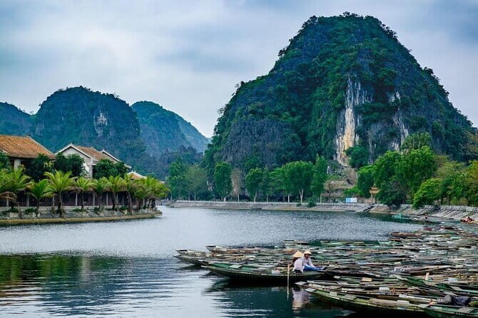 Hoa Lu, Tam Coc, Mua Cave with Amazing View - All Inclusive - Key Points