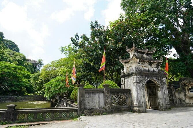 Hoa Lu - trang an - mua cave 1 day buffet luch - Authentic Experiences and Hidden Gems