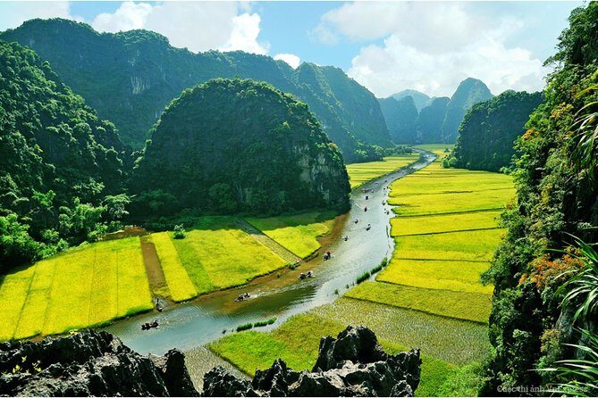 HOA LU -TRANG AN -MUA CAVE Full Day Including Boat Entrance Fees and Lunch - Transportation and Comfort