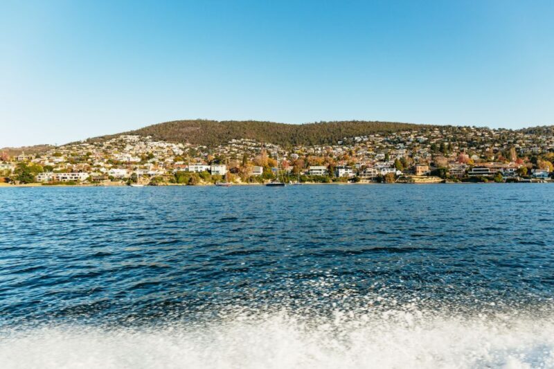 Hobart: 2.5-hour Iron Pot Lighthouse Cruise - FAQ
