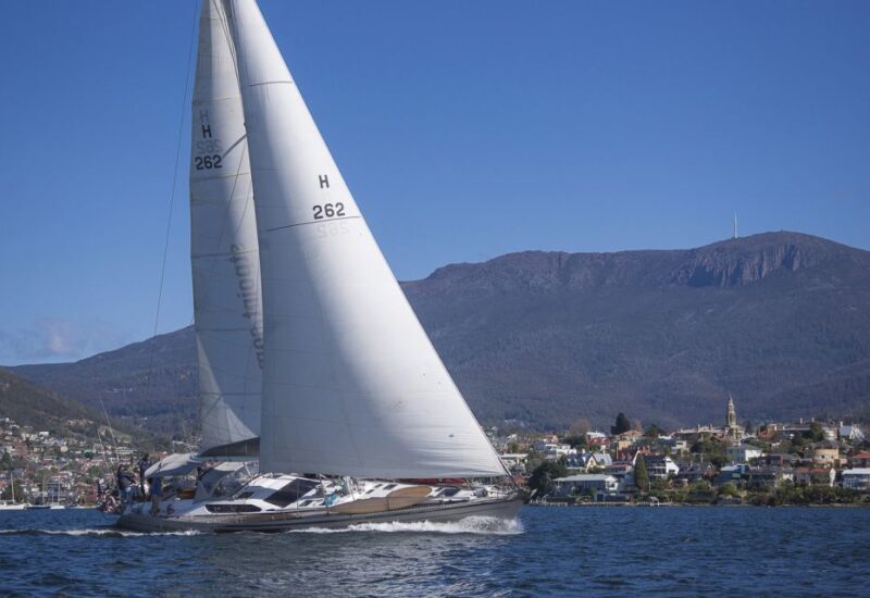 Hobart: Luxury Yacht Scenic Sailing Tour with Snacks - FAQ about the Hobart Yacht Scenic Sailing Tour