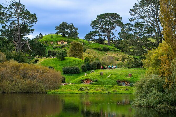 Hobbiton Movie Set & Blue Springs: Private Tour from Auckland - An In-Depth Look at the Itinerary and Experience