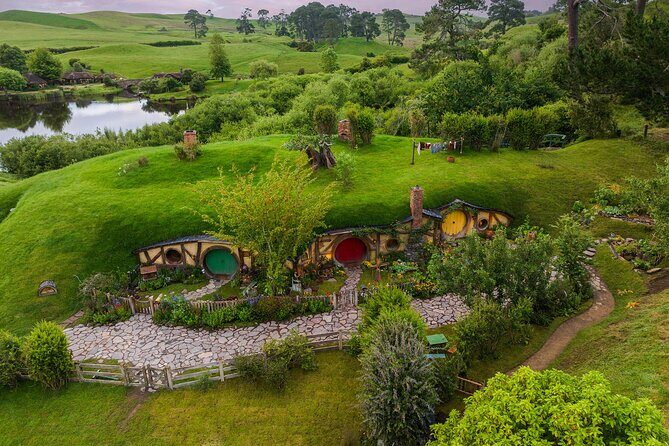 Hobbiton Movie Set Small Group Tour from Auckland - Additional Stops and Personal Touches